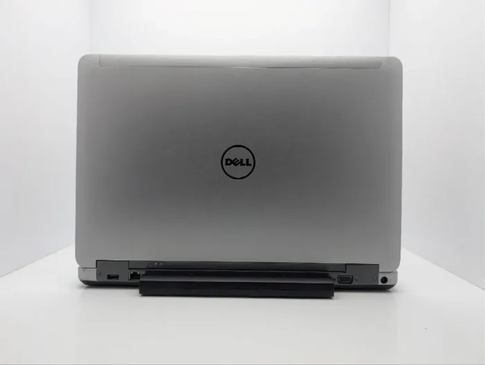 Ноутбук Dell Latitude E6540 / 15.6" (1920x1080) TN / Intel Core i5-4200M (2 (4) ядра по 2.5 - 3.1 GHz) / 8 GB DDR3 / 1000 GB HDD / Intel HD Graphics 4600 / DVD-ROM б/в - зображення 8