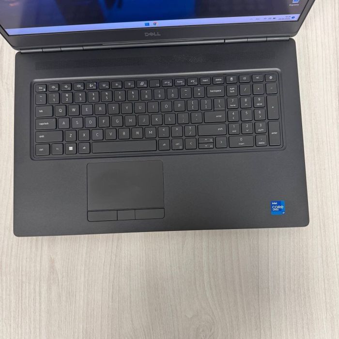 Мобільна робоча станція Б-клас Dell Precision 7760 / 17.3" (3840x2160) IPS / Intel Core i7-11850H (8 (16) ядер по 2.5 - 4.8 GHz) / 32 GB DDR4 / 512 GB SSD NVMe / nVidia RTX A5000, 16 GB GDDR6, 256-bit / WebCam б/в - зображення 7