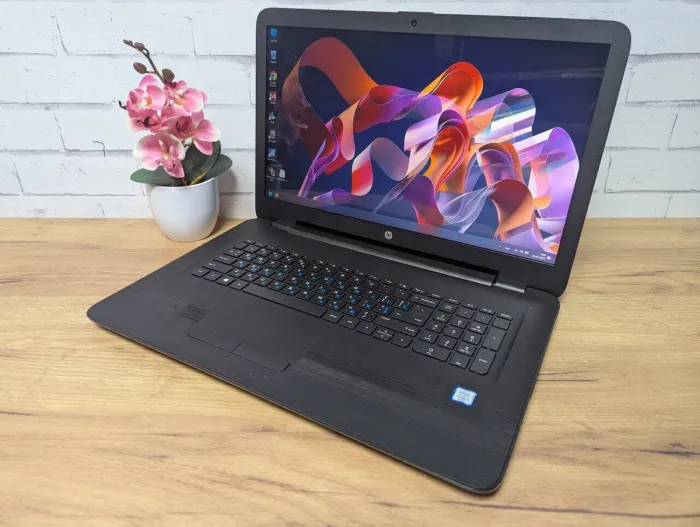 Ноутбук Б-клас HP NoteBook 17-x026nd / 17.3" (1600x900) TN / Intel Core i3-6006U (4 (8) ядра по 2.0 GHz) / 12 GB DDR4 / 128 GB SSD / Intel HD Graphics 520 / WebCam б/в - зображення 5