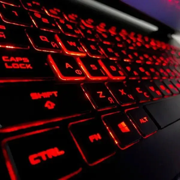 Ігровий ноутбук Asus ROG Strix GL702VI / 17.3" (1920x1080) IPS / Intel Core i7-7700HQ (4 (8) ядра по 2.8 - 3.8 GHz) / 16 GB DDR4 / 512 GB SSD / nVidia GeForce GTX 1080, 8 GB GDDR5X, 256-bit / WebCam / HDMI б/в - зображення 6