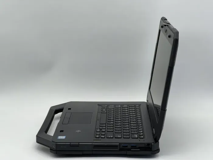 Ноутбук Dell Latitude 14 Rugged 5414 / 14" (1920x1080) IPS / Intel Core i7-6600U (2 (4) ядра по 2.6 - 3.4 GHz) / 16 GB DDR4 / 480 GB SSD / Intel HD Graphics 520 / WebCam / LTE б/в - зображення 4