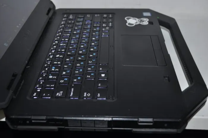 Захищений ноутбук Б-клас Dell Latitude 5414 Rugged / 14" (1366x768) TN / Intel Core i5-6300U (2 (4) ядра по 2.4 - 3.0 GHz) / 16 GB DDR4 / 500 GB SSD / Intel HD Graphics 520 / WebCam / Wi-Fi / Bluetooth / Windows 11 Pro б/в - зображення 6