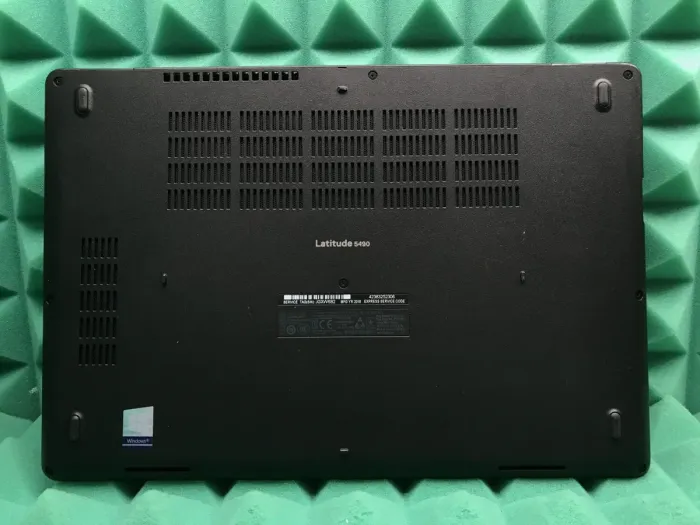Ноутбук Б-класс Dell Latitude 5490 / 14" /Core i5-7300U 2 (4) ядра по 2.6 - 3.5 GHz/ 8 GB DDR4 / 256 GB SSD /HD Graphics 620 /WebCam / Win 10 б/в - зображення 6