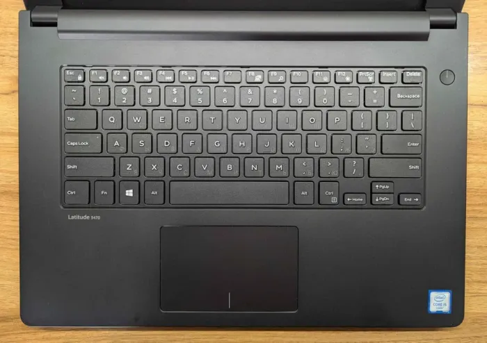 Ноутбук Dell Latitude 3470 / 14" (1366x768) TN / Intel Core i5-6200U (2 (4) ядра по 2.3 - 2.8 GHz) / 8 GB DDR3 / 240 GB SSD / Intel HD Graphics 520 / VGA / WebCam / Windows 10 б/в - зображення 8