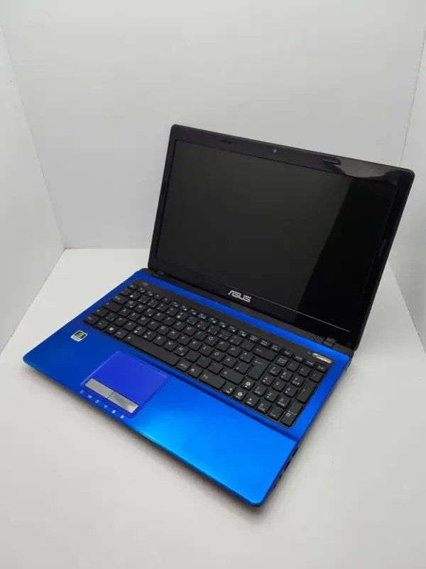 Ноутбук Asus K53 / 15.6" (1366x768) TN / Intel Core i3-2310M (2 (4) ядра по 2.1 GHz) / 6 GB DDR3 / 320 GB HDD / nVidia GeForce GT 520M, 1 GB DDR3, 64-bit / WebCam б/в - зображення 4