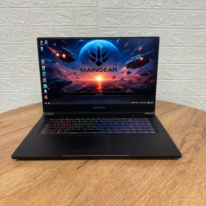 Ігровий ноутбук Б-клас Maingear Element MG-ELMT002-2070S / 17.3" (1920x1080) IPS / Intel Core i7-10875H (8 (16) ядер по 2.3 - 5.1 GHz) / 16 GB DDR4 / 512 GB SSD / nVidia GeForce RTX 2070 Super, 8 GB GDDR6, 256-bit / WebCam б/в - зображення 2