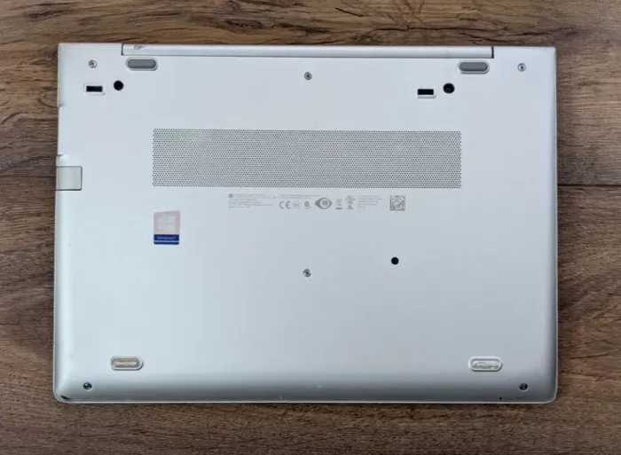 Ультрабук HP Elitebook 745 G5 / 14" (1920x1080) IPS / AMD Ryzen 7 Pro 2700U (4 (8) ядра по 2.2 - 3.8 GHz) / 8 GB DDR4 / 256 GB SSD / AMD Radeon Vega 10 Graphics / WebCam б/в - зображення 7