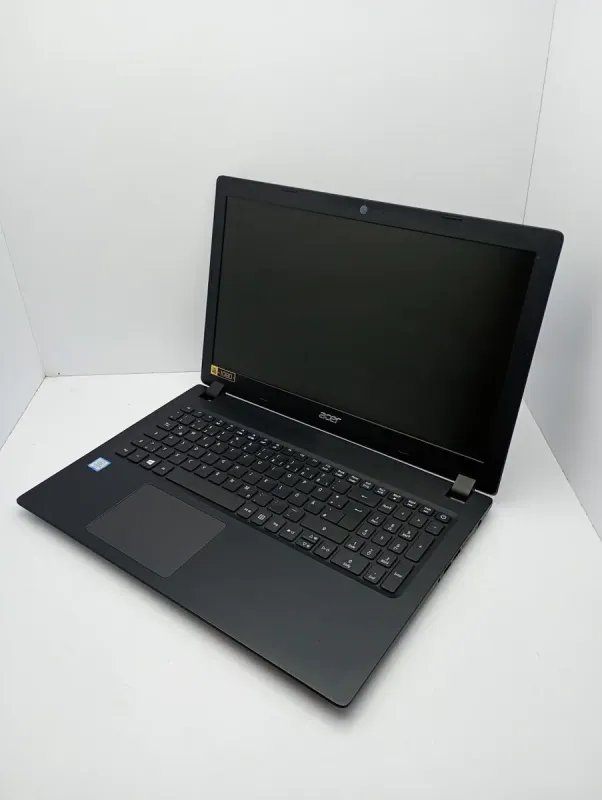 Ноутбук Acer A315 / 15.6" (1920x1080) TN / Intel Core i3-6006U (2(4) ядра по 2.0 GHz) / 8 GB DDR4 / 120 GB SSD / Intel HD Graphics 520 / WebCam б/в - зображення 6