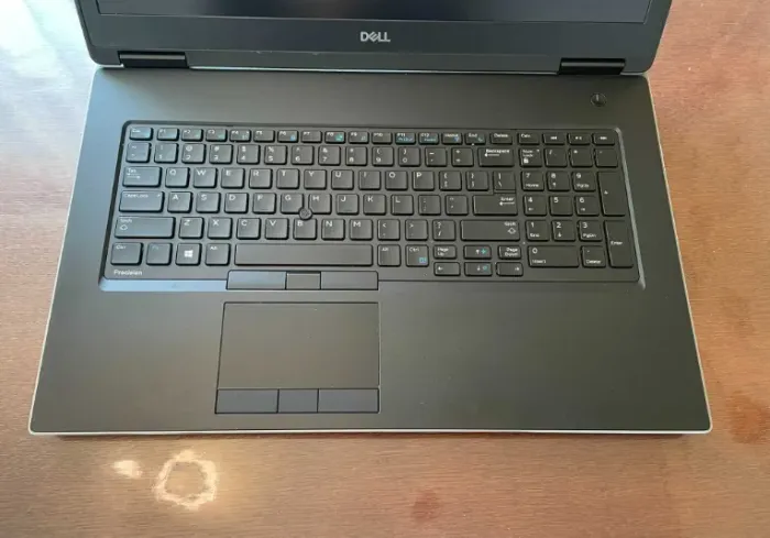 Робоча станція Dell Precision 7730 / 17.3" (1920x1080) IPS / Intel Xeon E-2176M (6 (12) ядер по 2.7 - 4.4 GHz) / 16 GB DDR4 / 512 GB SSD / nVidia Quadro P3200, 6 GB GDDR5, 192-bit / WebCam б/в - зображення 4