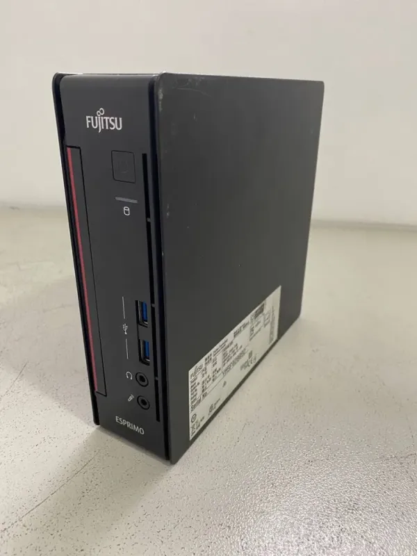 Неттоп Fujitsu Esprimo Q556 USFF / Intel Core i7-6700T (4 (8) ядра по 2.8 - 3.6 GHz) / 16 GB DDR4 / 480 GB SSD / Intel HD Graphics 530 / DisplayPort б/в - зображення 3