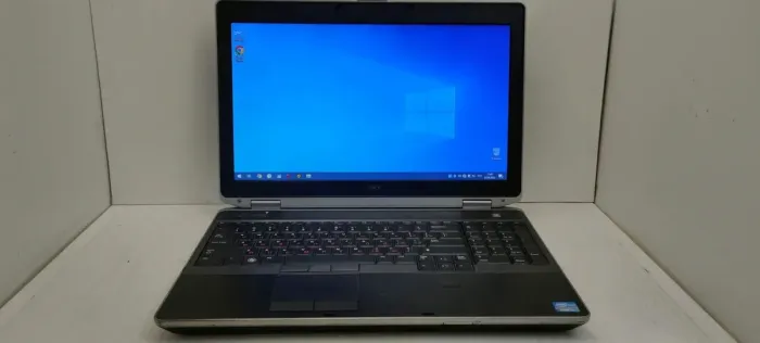 Ноутбук Б-клас Dell Latitude E6530 / 15.6" (1366x768) TN / Intel Core i5-3210M (2 (4) ядра по 2.5 - 3.1 GHz) / 4 GB DDR3 / 120 GB SSD / Intel HD Graphics 4000 / WebCam б/в - зображення 2