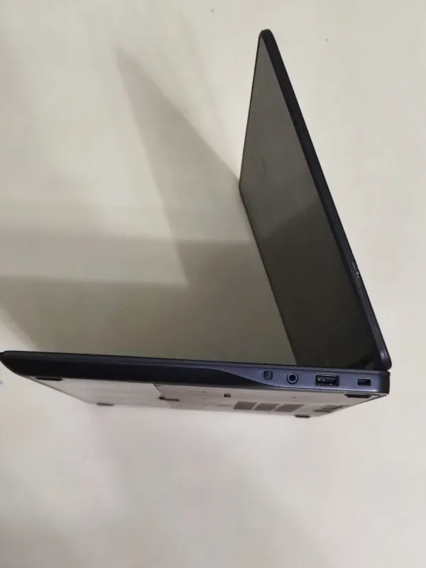 Ноутбук Dell Latitude E7440 / 14" (1920x1080) IPS Touch / Intel Core i7-4600U (2 (4) ядра по 2.1 - 3.3 GHz) / 8 GB DDR3 / 256 GB SSD / Intel HD Graphics 4400 / WebCam б/в - зображення 6