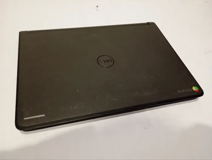 Нетбук Б-клас Dell Chromebook 3120 / 11.6" (1366x768) TN / Intel Celeron N2840 (2 ядра по 2.2 - 2.58 GHz) / 4 GB DDR3 / 16 GB SSD / Intel HD Graphics / WebCam б/в - зображення 6