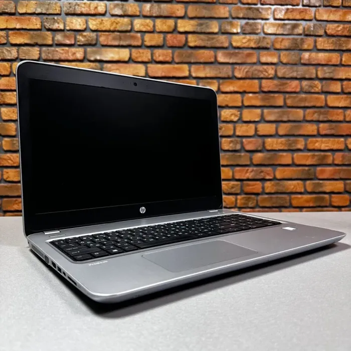 Ноутбук HP ProBook 450 G4 / 15.6" (1366x768) TN / Intel Core i5-7200U (2 (4) ядра по 2.5 - 3.1 GHz) / 8 GB DDR4 / 256 GB SSD / Intel HD Graphics 620 / WebCam б/в - зображення 6