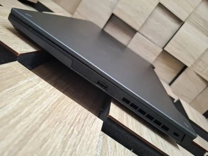 Ігровий ноутбук Asus TUF Gaming A15 FA507XU / 15.6" (1920x1080) IPS / AMD Ryzen 9 7940HS (8 (16) ядер по 4.0 - 5.2 GHz) / 16 GB DDR5 / 512 GB SSD M.2 / nVidia GeForce RTX 4050, 6 GB GDDR6, 96-bit / WebCam б/в - зображення 6