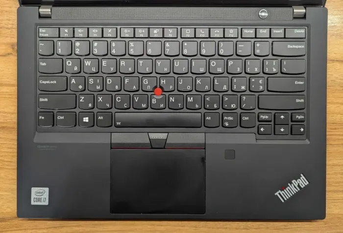 Мобільна робоча станція Lenovo ThinkPad P14s Gen 1 / 14" (1920x1080) IPS / Intel Core i7-10510U (4 (8) ядра по 1.8 - 4.9 GHz) / 16 GB DDR4 / 512 GB SSD / nVidia Quadro P520, 2 GB GDDR5, 64-bit / WebCam / TouchID / Windows 10 б/в - зображення 3
