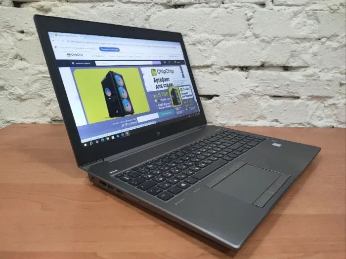 Мобільна робоча станція HP ZBook 15 G6 / 15.6" (1920x1080) IPS / Intel Core i7-9750H (6 (12) ядер по 2.6 - 4.5 GHz) / 16 GB DDR4 / 480 GB SSD / nVidia Quadro T2000, 4 GB GDDR5, 128-bit / WebCam б/в - зображення 3