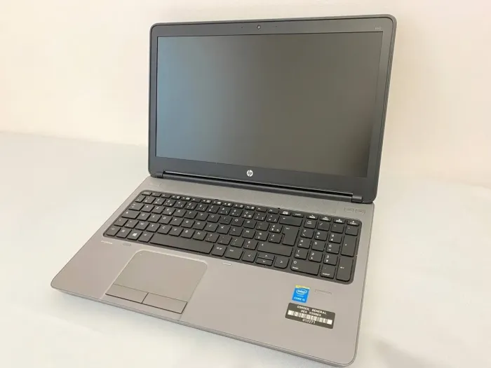 Ноутбук HP ProBook 650 G1 / 15.6" (1920x1080) TN / Intel Core i5-4210M (2 (4) ядра по 2.6 - 3.2 GHz) / 16 GB DDR3 / 240 GB SSD / AMD Radeon HD 8770M, 2 GB GDDR5, 128-bit / WebCam / DVD-ROM б/в - зображення 3