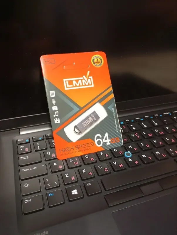 Ультрабук Б-клас Dell Latitude 7480 / 14" (1920x1080) TN / Intel Core i5-6300U (2 (4) ядра по 2.4 - 3.0 GHz) / 8 GB DDR4 / 128 GB SSD / Intel HD Graphics 520 / WebCam / Без АКБ б/у - зображення 11