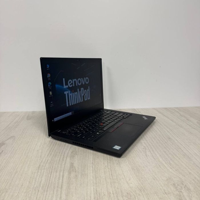 Ультрабук Lenovo ThinkPad T480 / 14" (1920x1080) IPS Touch / Intel Core i5-8250U (4 (8) ядра по 1.6 - 3.4 GHz) / 8 GB DDR4 / 256 GB SSD / Intel UHD Graphics 620 / WebCam б/в - зображення 5