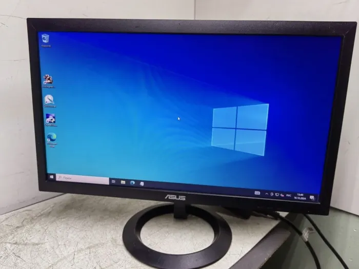 Монітор Б-клас Asus VX207DE / 20" (1366x768) TN / 1x VGA / Кабелі в комплекті б/в - зображення 2