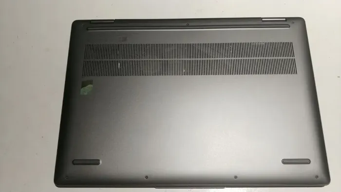 Ультрабук-трансформер Lenovo Yoga 7 16ARP8 / 16" (1920x1080) IPS Touch / AMD Ryzen 5 7535U (6 (12) ядер по 2.9 - 4.55 GHz) / 8 GB DDR5 / 512 GB SSD / AMD Radeon 660M / WebCam б/в - зображення 10