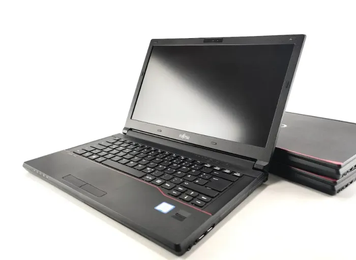 Ноутбук Fujitsu LifeBook E546 / 14" (1920x1080) IPS / Intel Core i5-6200U (2 (4) ядра по 2.3 - 2.8 GHz) / 8 GB DDR4 / 240 GB SSD / Intel HD Graphics 520 / WebCam б/в - зображення 3