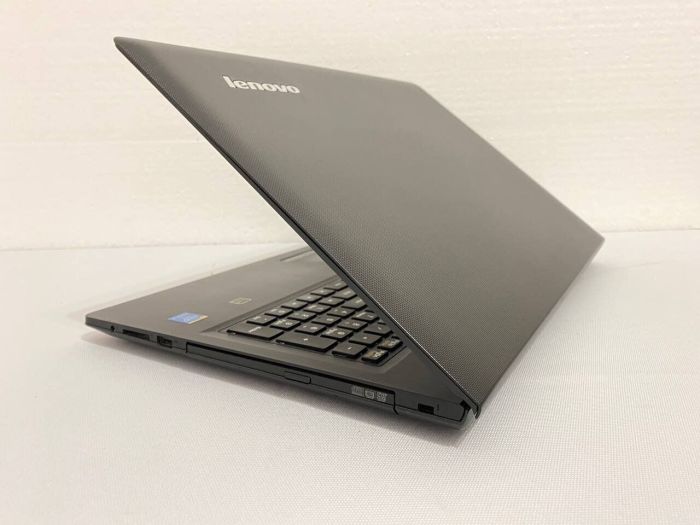 Ноутбук Lenovo G50-70 / 15.6" (1366x768) TN / Intel Core i5-4210U (2 (4) ядра по 1.7 - 2.7 GHz) / 8 GB DDR3 / 240 GB SSD / Intel HD Graphics 4400 / WebCam / DVD-RW / HDMI б/в - зображення 6