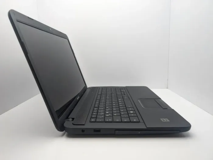 Ноутбук Toshiba Satellite C870D / 17.3" (1600x900) TN / AMD E1-1200 (2 ядра по 1.4 GHz) / 6 GB DDR3 / 500 GB HDD / AMD Radeon HD 7310 / WebCam б/в - зображення 5