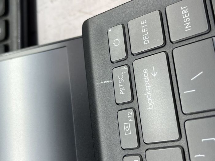 Ультрабук Б-класс MSI Summit B14 A11M-077US / 14" (1920x1080) IPS / Intel Core i5-1135G7 (4 (8) ядра по 2.4 - 4.2 GHz) / 16 GB DDR4 / 512 GB SSD / Intel Iris Xe Graphics / WebCam б/в - изображение 7