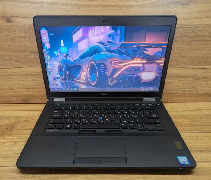 Ноутбук Dell Latitude E5470 / 14" (1366x768) TN / Intel Core i5-6300U (2 (4) ядра по 2.4 - 3.0 GHz) / 8 GB DDR4 / 240 GB SSD / Intel HD Graphics 520 / WebCam / Fingerprint / Windows 10 б/в - зображення 2