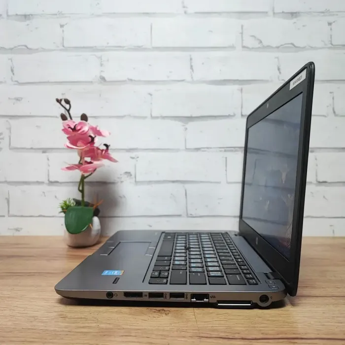 Нетбук HP EliteBook 820 G2 / 12.5" (1366x768) TN / Intel Core i5-5200U (2 (4) ядра по 2.2 - 2.7 GHz) / 8 GB DDR3 / 128 GB SSD / Intel HD Graphics 5500 / WebCam б/в - зображення 6