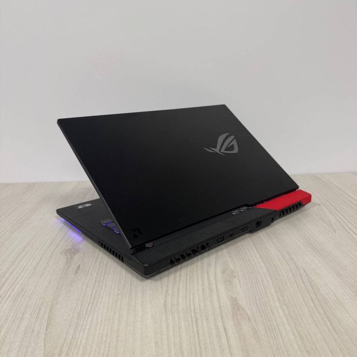 Ігровий ноутбук Asus ROG Strix G15 Advantage Edition G513QY / 15.6" (1920x1080) IPS / AMD Ryzen 9 5900HX (8 (16) ядер по 3.3 - 4.6 GHz) / 16 GB DDR4 / 512 GB SSD NVMe / AMD Radeon RX 6800M, 12 GB GDDR6, 192-bit б/в - зображення 6