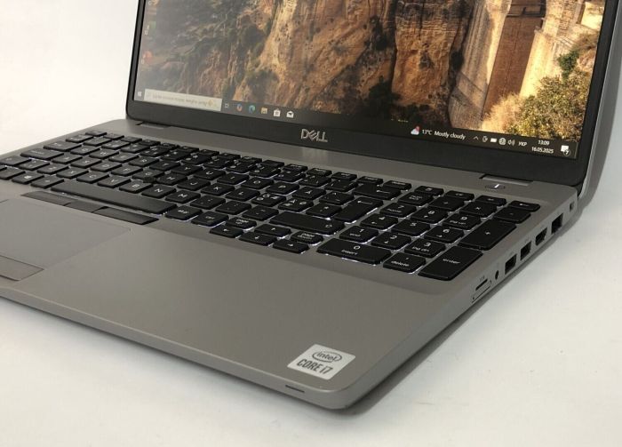 Мобільна робоча станція Dell Precision 3551 / 15,6" (1920x1080) IPS / Intel Core i7-10750H (6 (12) ядер по 2.6 - 5.0 GHz) / 16 GB DDR4 / 1000 GB SSD NVMe / nVidia Quadro P620, 4 GB GDDR5, 128-bit / WebCam / Win 10 Pro б/в - зображення 9