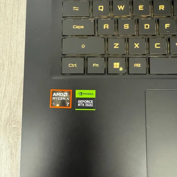 Ігровий ноутбук Gigabyte Aero X16 1VH / 16" (2560x1600) IPS / AMD Ryzen Al 7 350 (8 (16) ядер по 2,0 - 5,0 ГГц) / 32 ГБ DDR5 / 1000 ГБ SSD / nVidia GeForce RTX 5060, 8 ГБ GDDR7, 128-біт / WebCam б/в - зображення 8