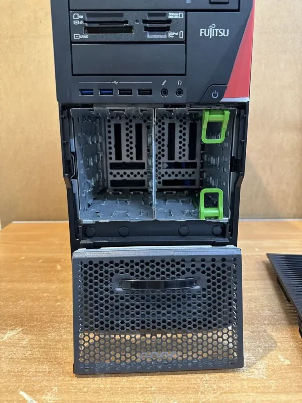 Робоча станція Fujitsu Celsius M740 Tower / Intel Xeon E5-1650 v4 (6 (12) ядер по 3,6 - 4,0 ГГц) / 64 ГБ DDR4 / 240 ГБ SSD / nVidia Quadro M4000, 8 ГБ GDDR5, 256-біт / 1000 Вт / DVD-RW / DisplayPort б/в - зображення 5