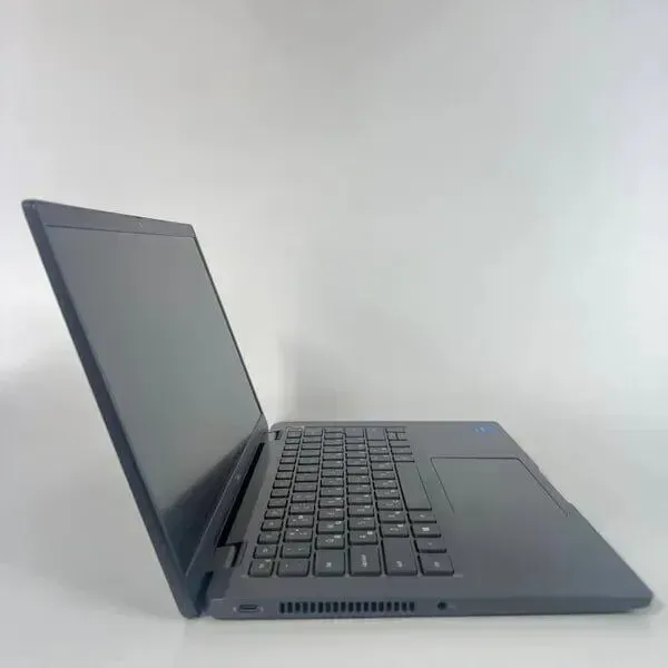 Ультрабук Dell Latitude 7420 / 14" (1920x1080) IPS / Intel Core i5-1135G7 (4 (8) ядра по 2.4 - 4.2 GHz) / 8 GB DDR4 / 512 GB SSD / Intel Iris Xe Graphics / WebCam / TouchID б/в - зображення 4