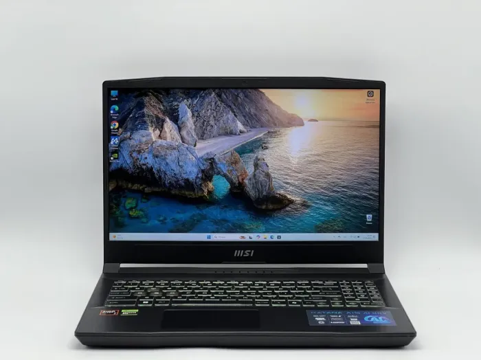 Ігровий ноутбук Б-класу MSI Katana A15 AI B8V MS-158N / 15.6" (2560x1440) IPS / AMD Ryzen 7 8845HS (8 (16) ядер по 3,8 - 5,1 ГГц) / 32 ГБ DDR5 / 960 ГБ SSD / nVidia GeForce RTX 4070, 8 ГБ GDDR6, 128-bit / WebCam б/в - зображення 2