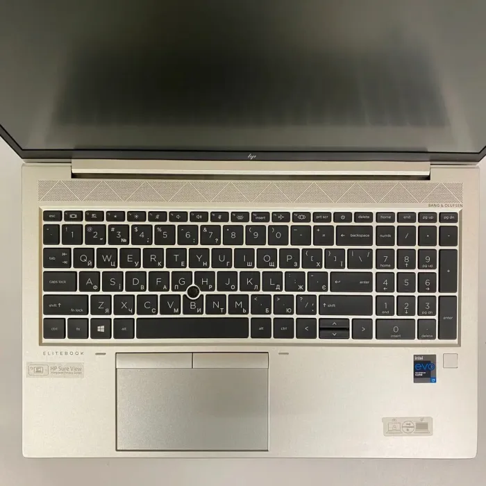 Ультрабук Б-клас HP EliteBook 850 G8 / 15.6" (1920x1080) IPS / Intel Core i7-1165G7 (4 (8) ядра по 2.8 - 4.7 GHz) / 16 GB DDR4 / 512 GB SSD / Intel Iris Xe Graphics / WebCam / Fingerprint б/в - зображення 4
