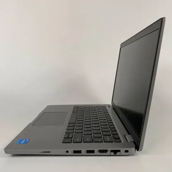 Ультрабук Dell Latitude 5430 / 14" (1920x1080) IPS / Intel Core i5-1245U (10 (12) ядер по 1.2 - 4.4 GHz) / 16 GB DDR4 / 512 GB SSD / Intel Iris Xe Graphics / WebCam / HDMI б/в - зображення 5