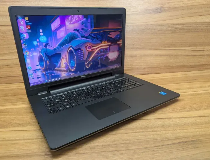 Ноутбук Dell Inspiron 5748 / 17.3" (1600x900) TN / Intel Core i5-4210U (2 (4) ядра по 1.7 - 2.7 GHz) / 8 GB DDR3 / 240 GB SSD / Intel HD Graphics 4400 / WebCam / Windows 10 б/в - зображення 4