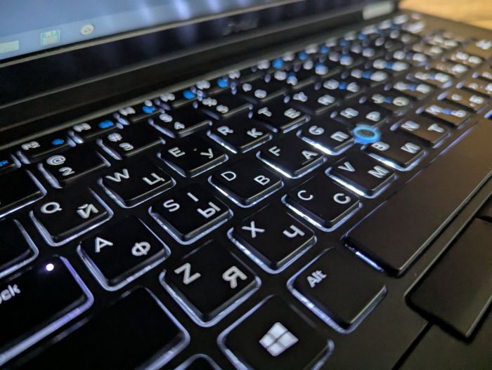 Ноутбук Б-клас Dell Latitude E5470 / 14" (1366x768) TN / Intel Core i5-6300U (2 (4) ядра по 2.4 - 3.0 GHz) / 8 GB DDR4 / 256 GB SSD / Intel HD Graphics 520 / WebCam / HDMI / Windows 10 б/в - зображення 8