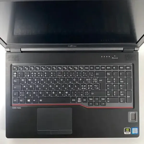 Мобільна робоча станція Б-клас Fujitsu Celsius H780 / 15.6" (1920x1080) IPS / Intel Core i7-8850H (6 (12) ядер по 2.6 - 4.3 GHz) / 16 GB DDR4 / 512 GB SSD / nVidia Quadro P2000, 4 GB GDDR5, 128-bit / WebCam / HDMI / Fingerprint б/в - зображення 3
