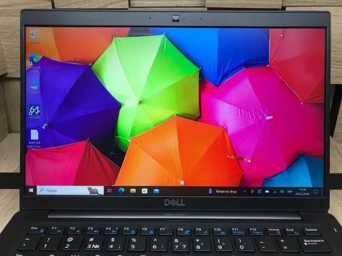 Ультрабук Б-клас Dell Latitude 7390 / 13.3" (1920x1080) IPS Touch / Intel Core i5-8350U (4 (8) ядра по 1.7 - 3.6 GHz) / 8 GB DDR4 / 240 GB SSD M.2 / Intel UHD Graphics 620 / WebCam / Windows 10 б/в - зображення 4