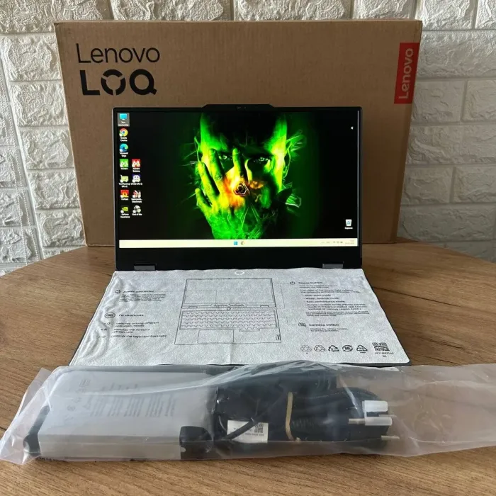 Ігровий ноутбук Lenovo LOQ 15ARP9 / 15.6" (1920x1080) IPS / AMD Ryzen 7 7435HS (8 (16) ядер по 3.1 - 4.5 GHz) / 16 GB DDR5 / 512 GB SSD / nVidia GeForce RTX 4070, 8 GB GDDR6, 128-bit / WebCam - зображення 2
