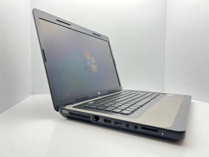 Ноутбук HP 630 / 15.6" (1366x768) TN / Intel Celeron B800 (2 ядра по 1.5 GHz) / 4 GB DDR3 / 160 GB HDD / Intel HD Graphics / WebCam б/в - зображення 3