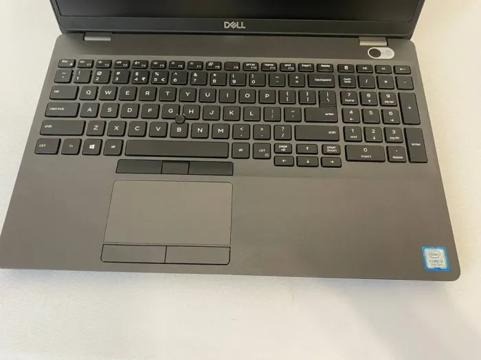 Ноутбук Dell Latitude 5500 / 15.6" (1920x1080) TN / Intel Core i5-8265U (4 (8) ядра по 1.6 - 3.9 GHz) / 16 GB DDR4 / 256 GB SSD / Intel UHD Graphics / WebCam б/в - зображення 3