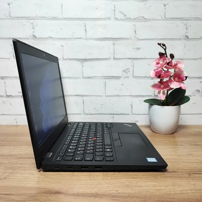 Ноутбук Lenovo ThinkPad L380 / 13.3" (1366x768) TN / Intel Core i3-8130U (2 (4) ядра по 2.2 - 3.4 GHz) / 8 GB DDR4 / 128 GB SSD / Intel UHD Graphics 620 / WebCam б/в - зображення 5