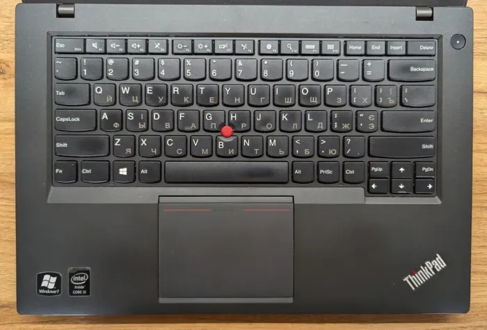 Ноутбук Б-клас Lenovo ThinkPad T440 / 14" (1600x900) TN / Intel Core i5-4300U (2 (4) ядра по 1.9 - 2.9 GHz) / 8 GB DDR3 / 240 GB SSD / Intel HD Graphics 4400 / WebCam / Windows 10 б/в - зображення 3