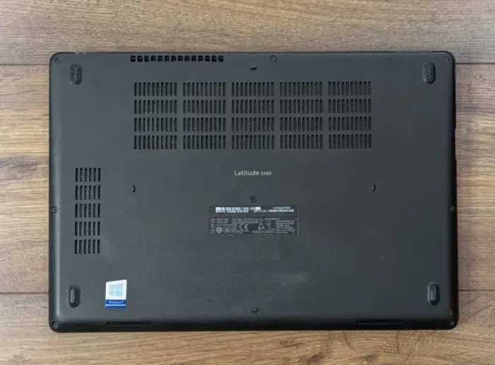 Ультрабук Dell Latitude 5480 / 14" (1920x1080) IPS / Intel Core i7-7820HQ (4 (8) ядра по 2.9 - 3.9 GHz) / 8 GB DDR4 / 256 GB SSD / nVidia GeForce 930MX, 2 GB DDR3, 64-bit / WebCam б/в - зображення 7